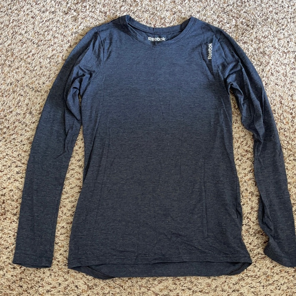 Reebok Long Sleeve XS - Picture 2 of 4